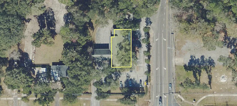 900 State Rd 16