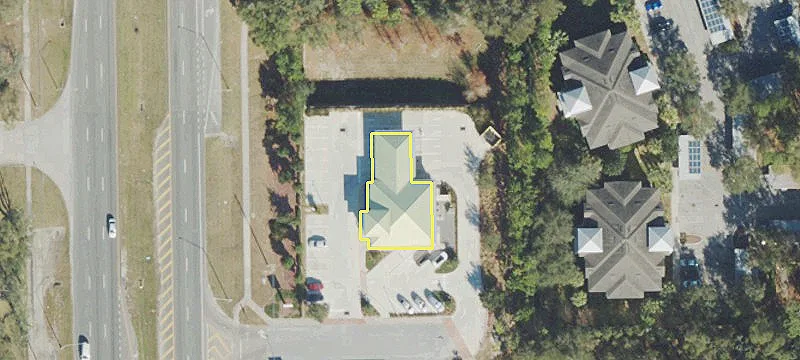 1587 Woodland Blvd