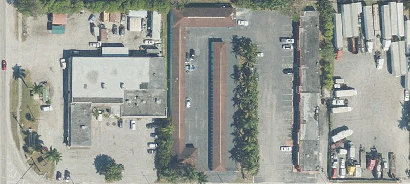 1465 Ave L L