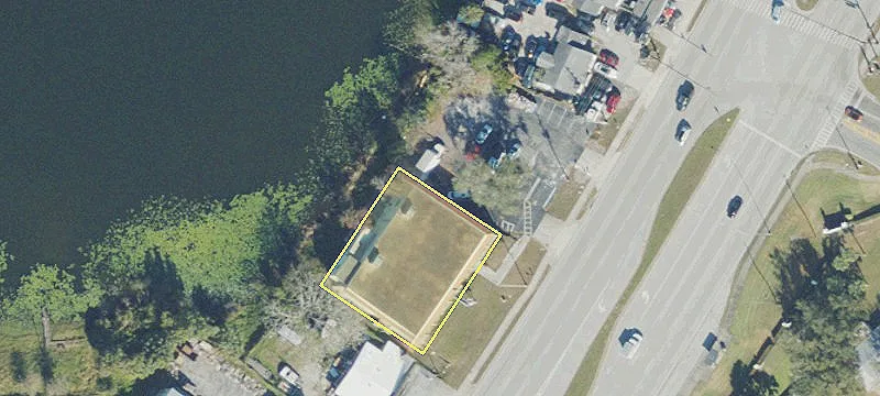 1490 Us Hwy 17th 92