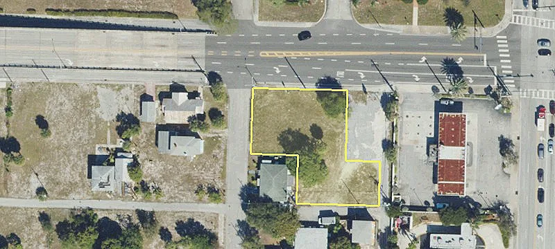 422 Palm Bch Lks Blvd