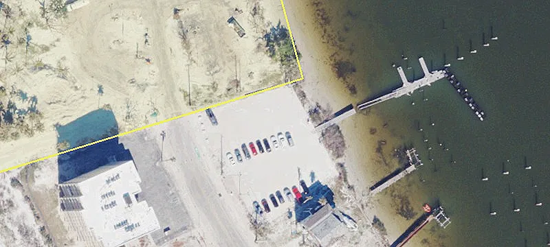 275 Estero Blvd