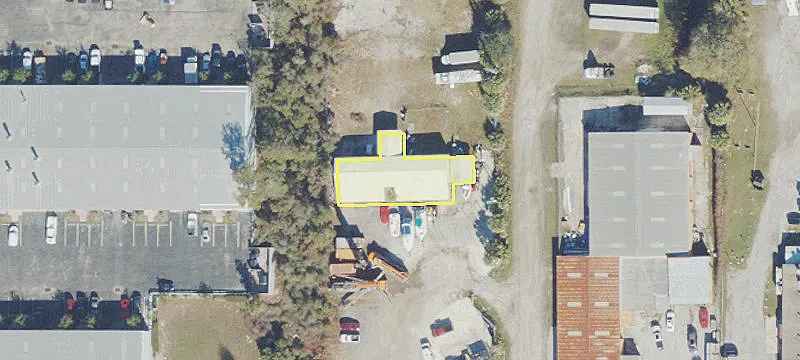 402 Robertson Ln