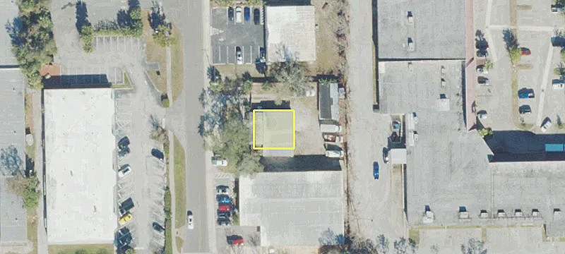 127 Robin Rd