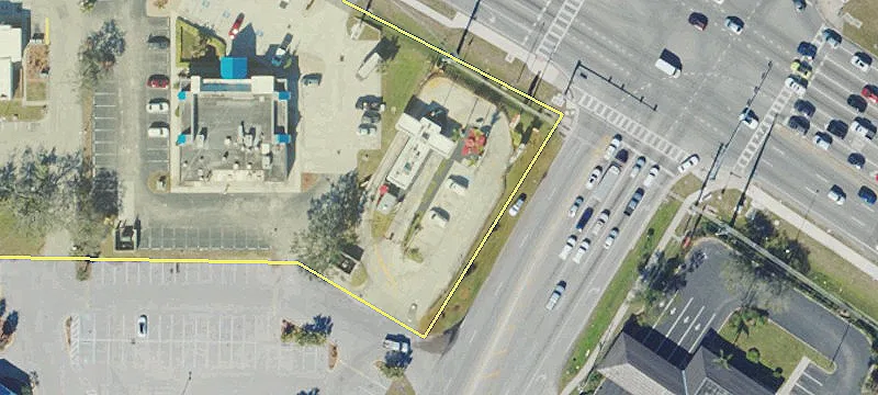 1793 Tamiami Trl