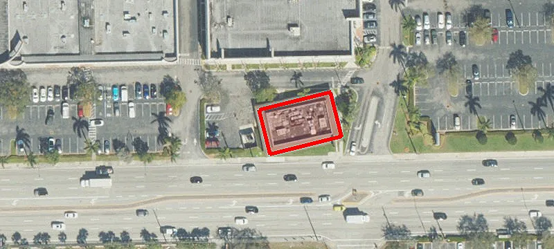 911 Commercial Blvd