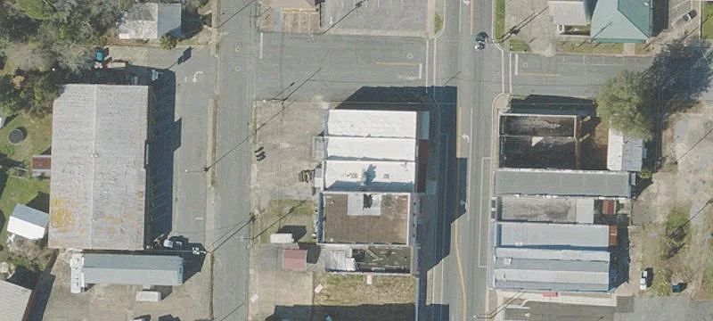 123 Waukesha St