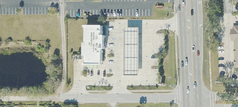 1385 Courtenay Pkwy