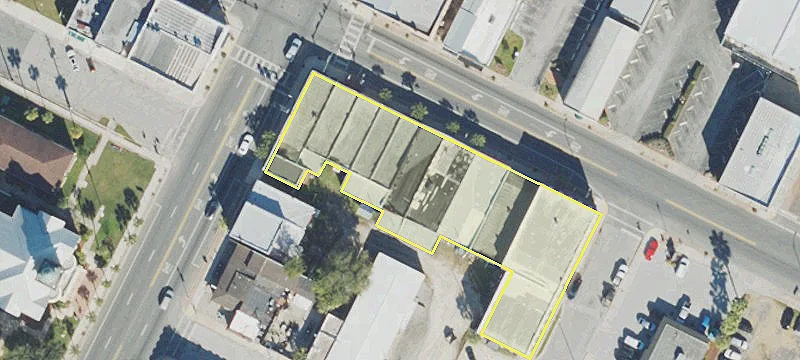 114 Howard E St
