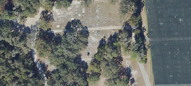 207 Cemetery Rd