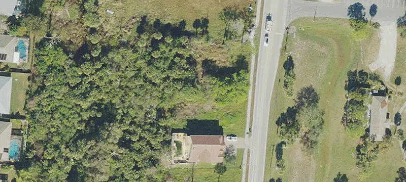 2513 Banana Riv Dr