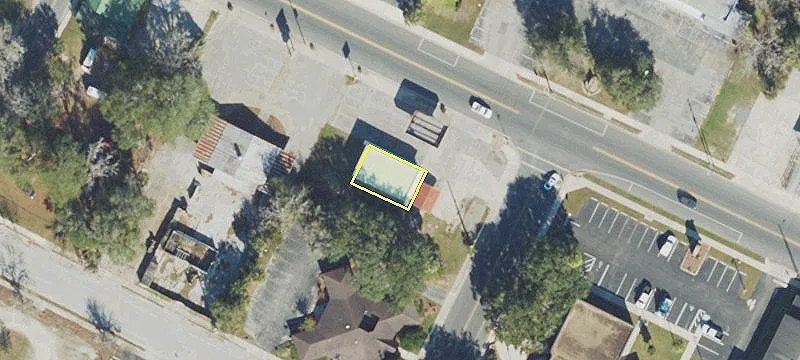 320 Howard E St
