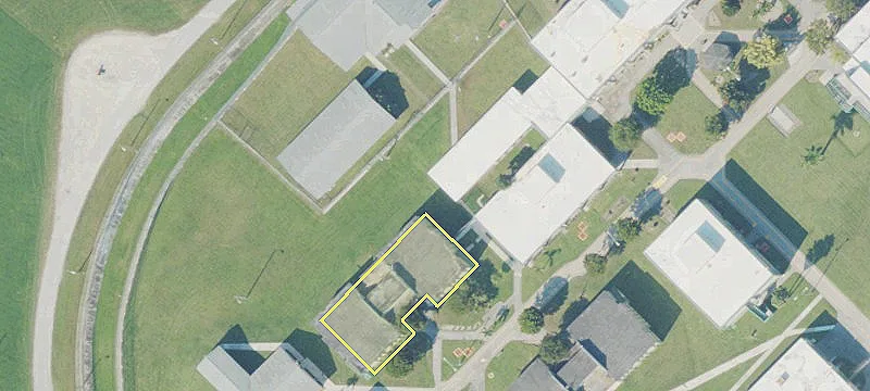 417 1st Dr