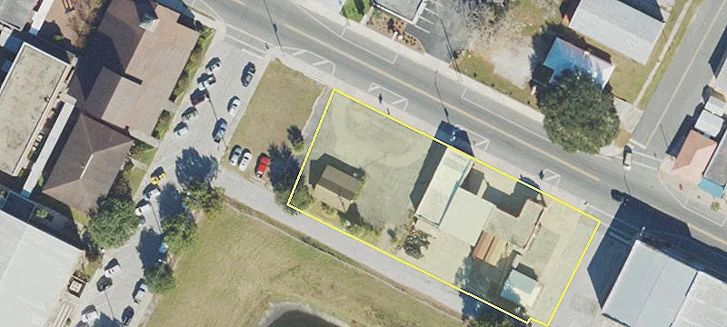 315 Howard W St