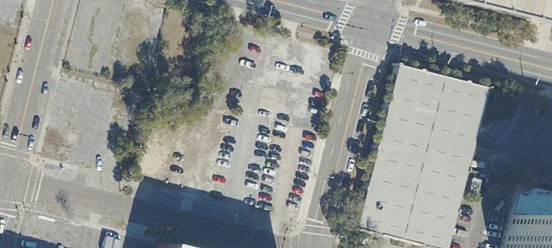 606 Pearl St