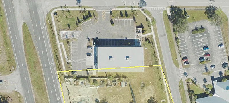 3685 Lionel Rd