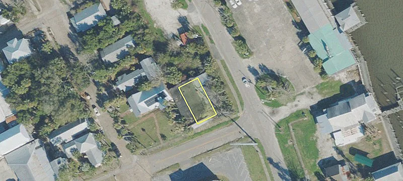 Apalachicola, FL 32320