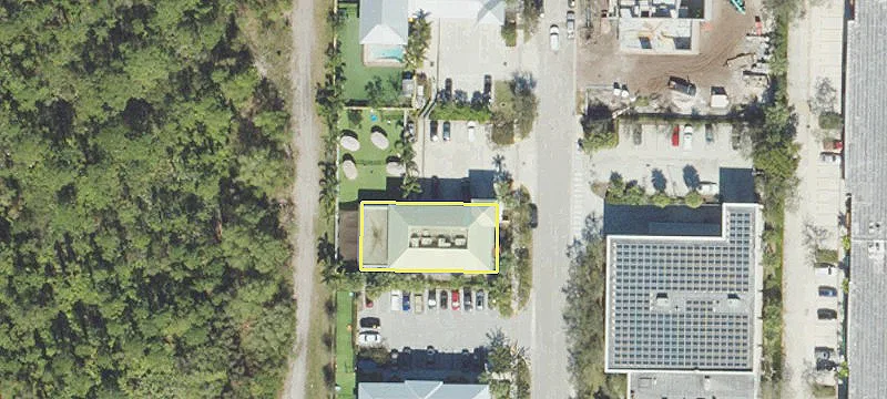 300 Capital St