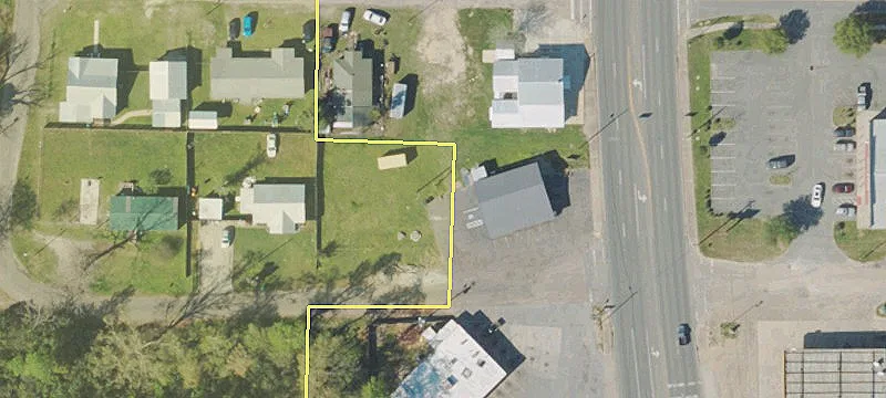 3111 Main St