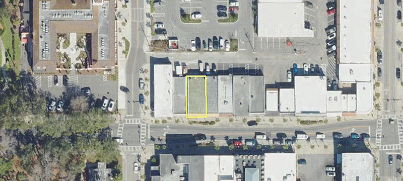5647 Main St