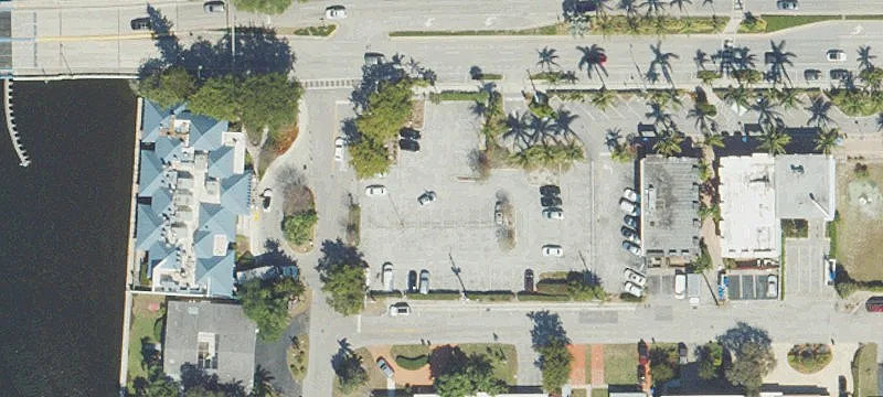 Trade Winds Ave