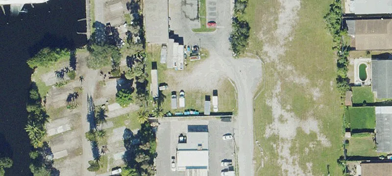 44  Ave