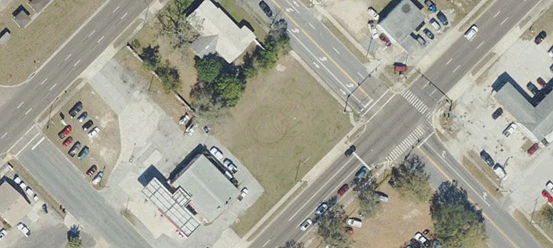Eagle E Ave