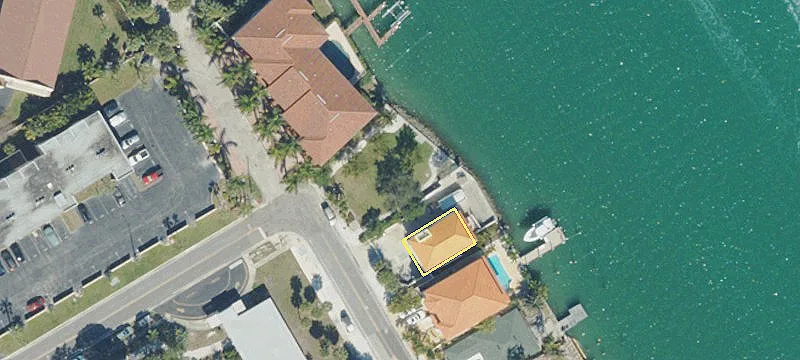 Boca Ciega Dr
