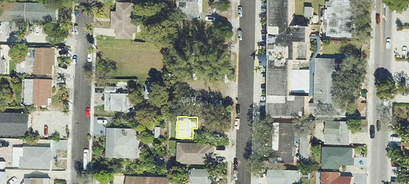 611 Royal Palm Dr
