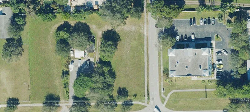 54  Ave