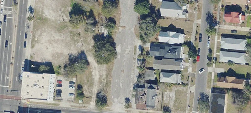 8th E Stuart St