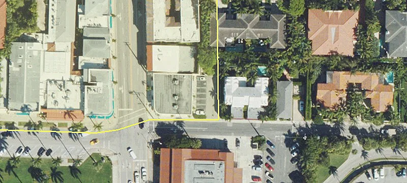 Main St