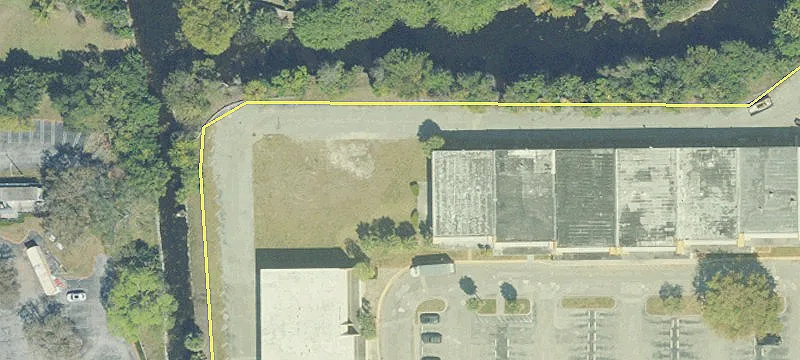 Broken Woods Dr