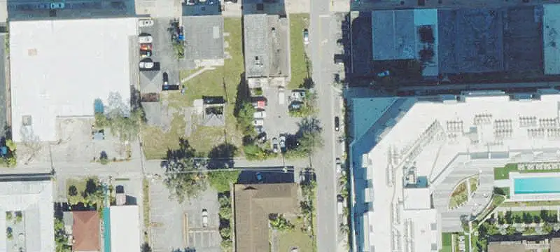 22 Ave Ave