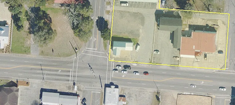 329 Nelson Ave