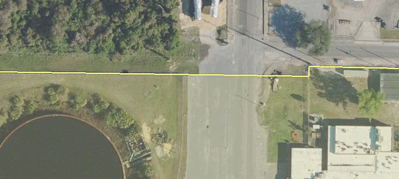 Everitt Ave