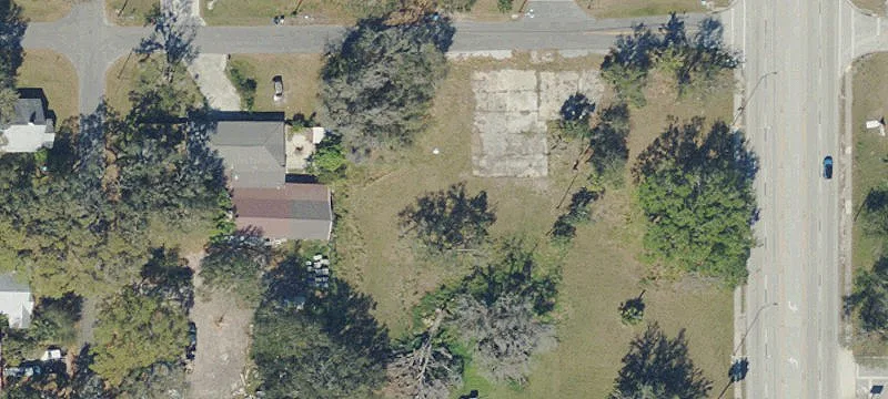 21 5th NW St