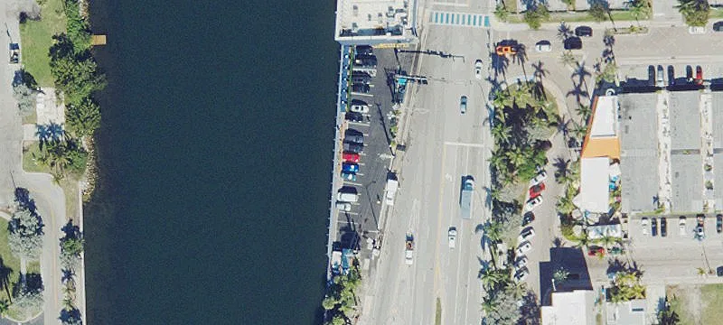 390 Ocean Dr