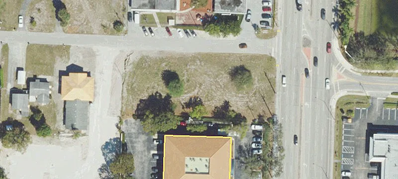 Congress Ave At Drew Way