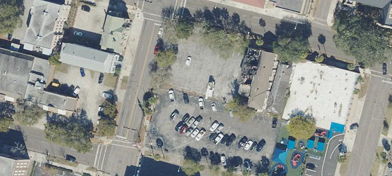 Newnan St