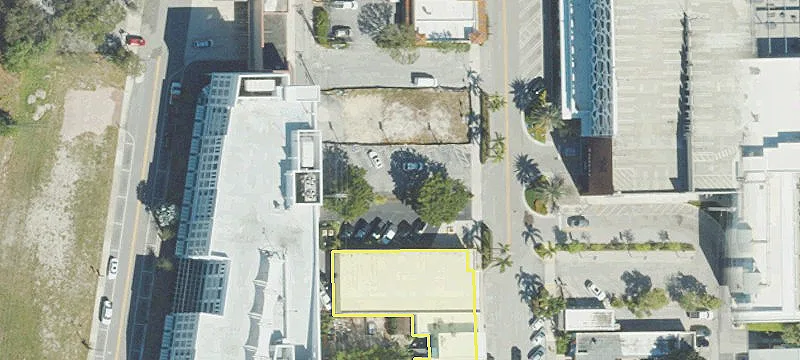 60 4th Ave