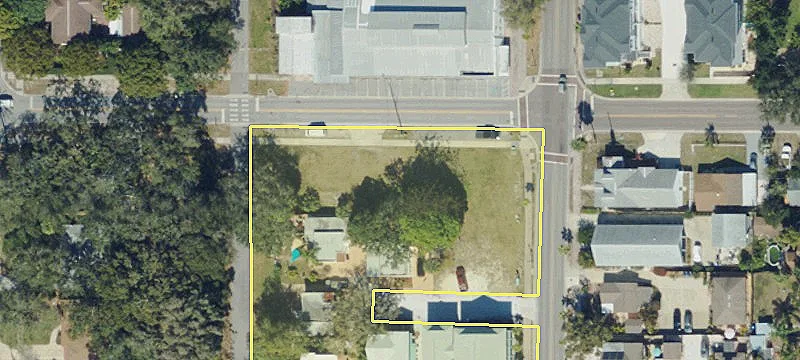 464 Douglas Ave