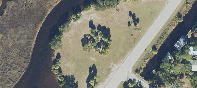 Suwannee, FL 32692