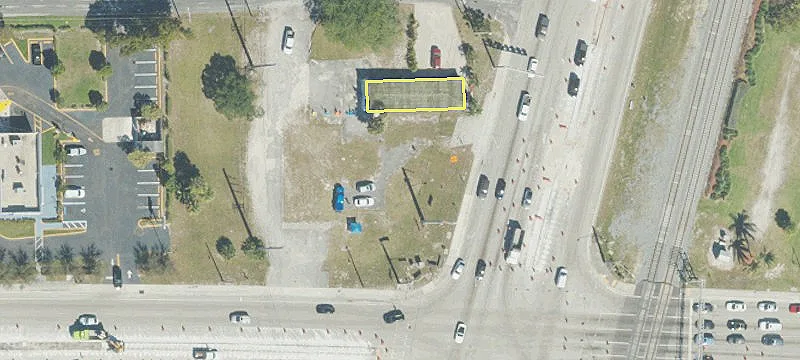 1 Dixie Hwy