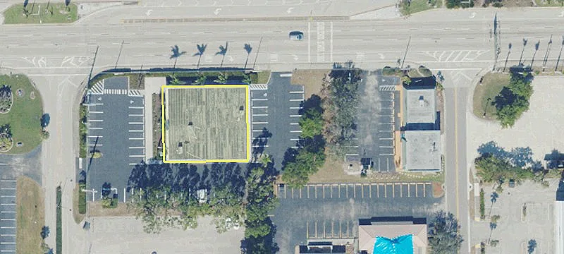 1614 Colonial Blvd