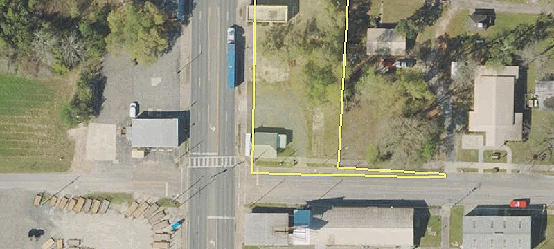 3154 Main St