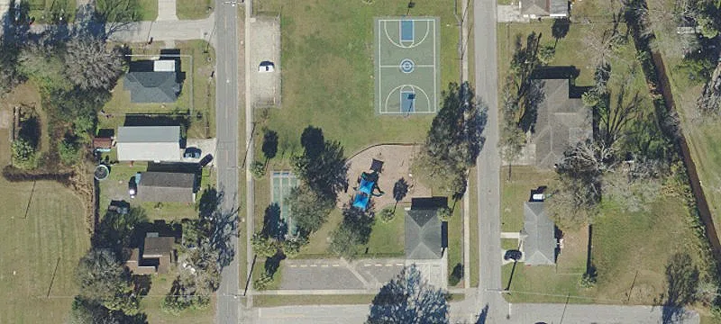 601 Laura St