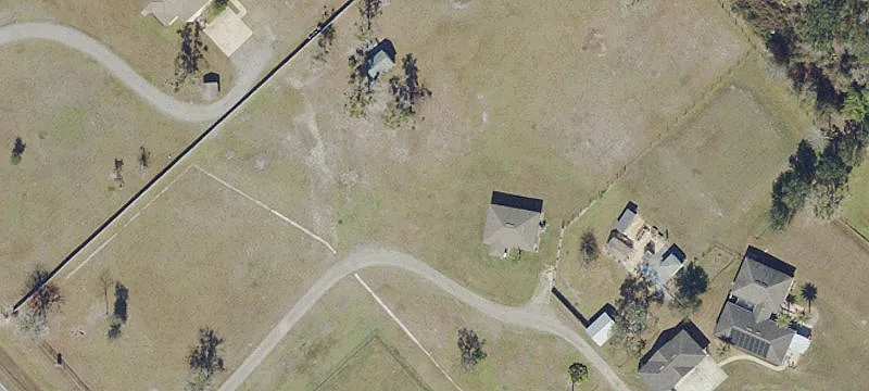 3215 Russell Rd