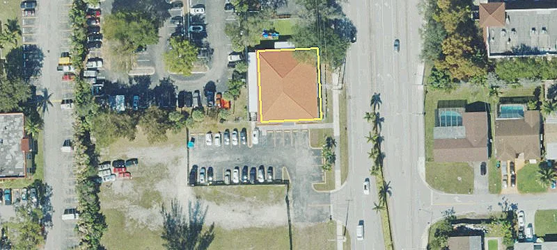 3230 Douglas Rd