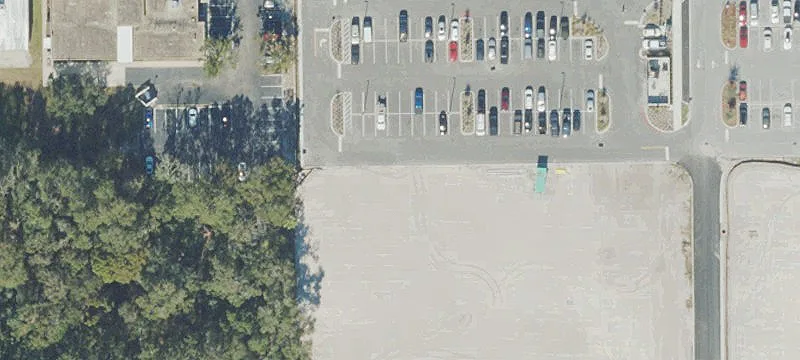 Colonial Dr